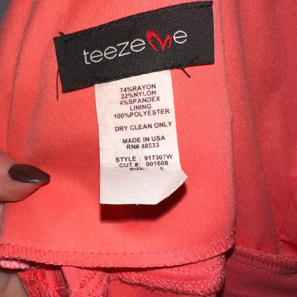Short Coral Dress. Size: Small. Brand: Teeze Me - Picture 3 of 3